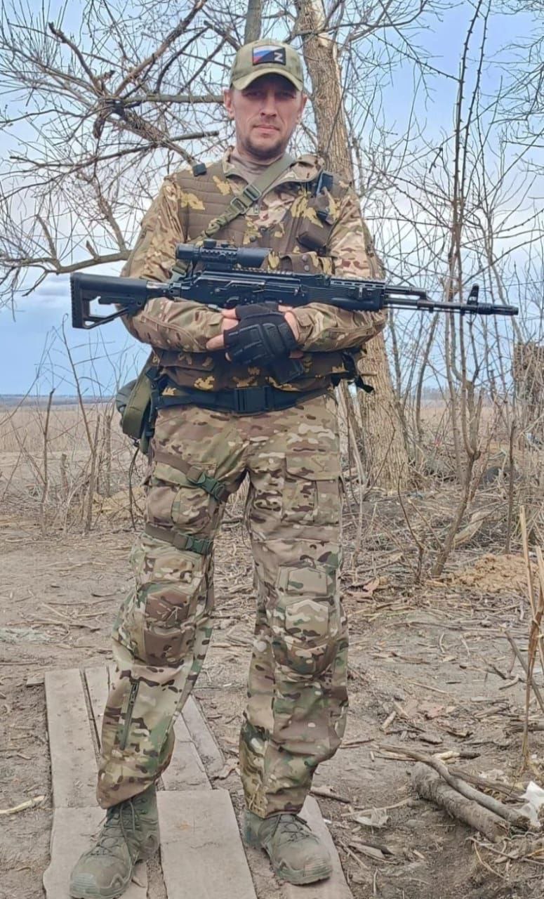 Фотография Дворовиков Олег Анатольевич, погибший солдат СВО