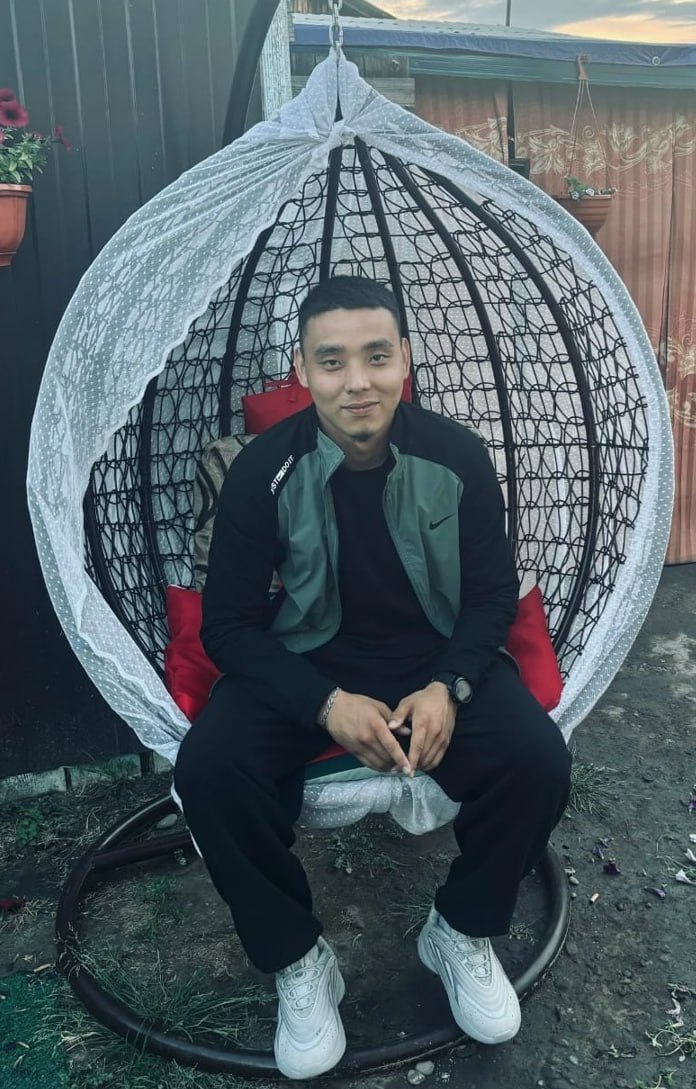 Фотография Бурнаков Роберт Сергеевич, погибший солдат СВО